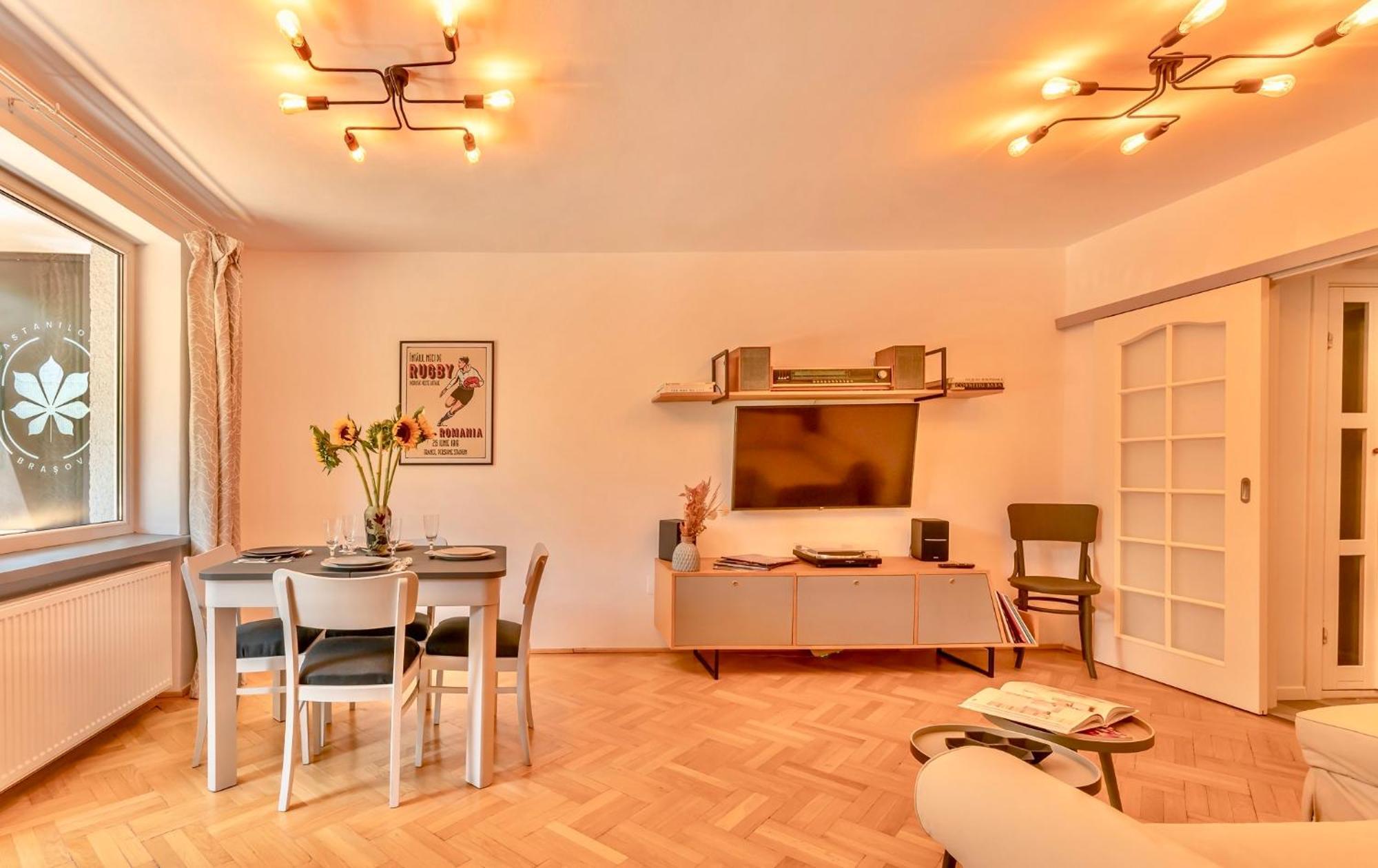 Castanilor 6 - Hip Industrial Apartment Close To City Centre Brasov Exterior photo